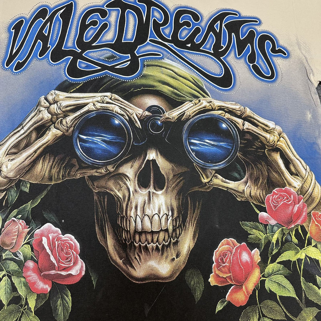 VALE USA Skull & Roses Rhinestone Short-Sleeve T-Shirt — detail